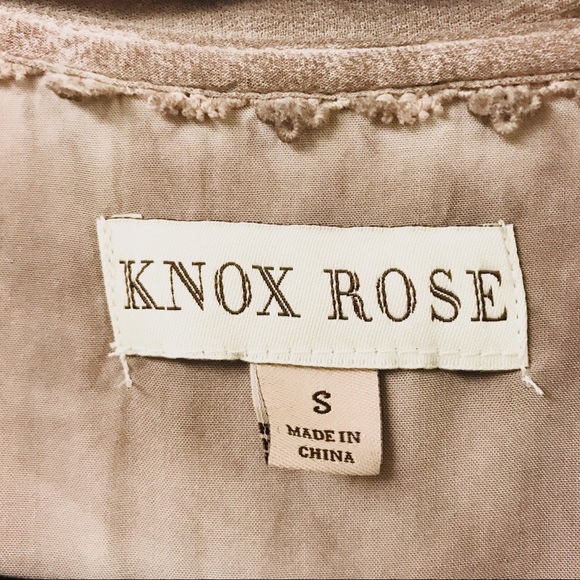 Flowy Sleeveless Blouse NWT - Picture 2 of 7